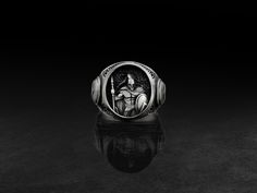 Leonidas Handmade Silver Ring For Men, Greek Spartan Warrior Signet Ring in Oxidized Silver, 925 Mythologic Spartan Shield Gift For Husband Looking for a gift? You've found the perfect item for this! All our products are made in 925 sterling silver, the highest quality precious metal. In our workshop, everything is carefully handled in happy hands. A classic and beautiful ring that will suit any style of clothing, everyday or event. Our products will be with you in every special moment! For any questions regarding this piece or our collection please reach out. We love talking to our customers. ITEM DETAILS GENDER : Male / Female MATERIAL : 925K Sterling Silver COLOR: Oxidized / Polished / Gold Plated ◆ WEIGHT : 16 Grams ◆ ◆ DIAMETER : 0,78 Inches &  2.00 Cm  ◆ - All our products are handma Spartan Shield, Silver Ring For Men, Spartan Warrior, Handmade Silver Ring, Gift For Husband, Ring For Men, Silver Rings Handmade, Oxidized Silver, Silver Man