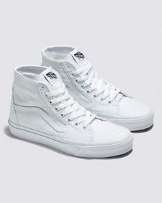 Freestyle Watch, Fall Style Guide, Sup Accessories, Surf Accessories, White Vans, Vans Sk8 Hi, High Top Vans, Sk8 Hi, Vans Sneakers