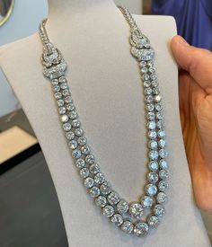 Beautiful Diamond Necklace, Neck Pieces Jewelry, Expensive Jewelry Luxury, Fancy Jewellery Designs, Diamond Jewelry Designs, Expensive Jewelry, Exclusive Jewelry