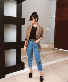 Plus Size Casual Professional Outfit, Business Casual Outfit With Jeans, Casual Chique Stijl, Look Work, Mama Jeans, Black Moccasins, Fest Outfits