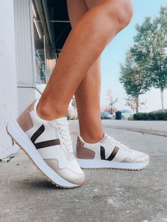 Girly Shoes Sneakers, Trending Shoes For Women, Adventure Clothes, Women Tennis Shoes, Jordan Dunk, Nude Sneakers, Casual Tennis Shoes, Dream Shoe, Athleisure Shoes