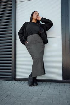 Shop YOURS Curve Charcoal Grey Cargo Maxi Skirt at Yours Clothing. Discover women’s plus size clothing in sizes 10-36 with fast delivery. Maxi Skirt With Boots Plus Size, Plus Size Cargo Skirt Long, Maxi Skirt And Sweater Outfit Plus Size, Black Cargo Maxi Skirt, Cargo Maxi Skirt Black, Amsterdam Outfits, Gray Outfit, Amsterdam Outfit, Split Design