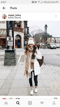 Very Cold Weather Outfits Snow, Comfortable Nyc Outfits Winter, Women’s Winter Boots Outfit, Winter Outfits For Snow Cold Weather, Snow Work Outfit, Snow Weather Outfits Winter, Snow Winter Outfits Cold Weather, Warm Dressy Winter Outfits, Womens Snow Outfits