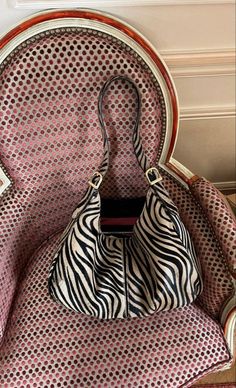 Rouje Bag, Zebra Bag, Thrift Style, Current Obsession, Jeanne Damas, Autumn Fits, Plush Bags, Vintage Thrift, Fall 24