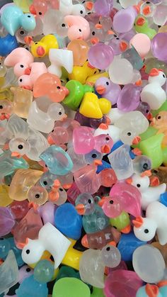 Hundreds of tiny rubber ducks in different colours Aquarium Garden, Duck Wallpaper, Duck Toy, Family Crafts, Garden Landscape, Mini Things, Rubber Ducky, Cute Crafts, Rubber Duck