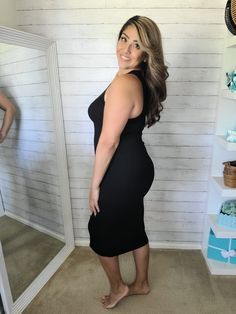 This super stretchy ribbed sleeveless midi dress in a dark black color is perfect for layering or wearing by itself. A versatile piece that's both comfortable and stylish. Dress to impress in this flirty ribbed midi dress! Fitted Ribbed Sleeveless Midi Dress, V-neck Ribbed Midi Dress For Evening, Ribbed V-neck Midi Dress For Date Night, Elegant V-neck Ribbed Midi Dress, Black Sleeveless Ribbed Dress, Darkest Black Color, Sleeveless Midi Dress, Ribbed Midi Dress, Black Rib