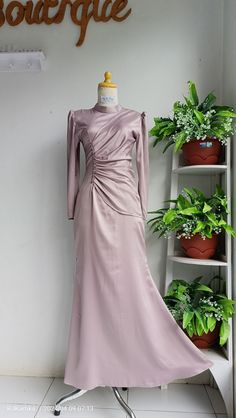 Gaun Satin Hijab, Gaun Bridesmaid Hijab Satin, Gaun Bridesmaid Hijab, Kondangan Outfit, Satin Hijab, Sewing Dress, Dress Idea