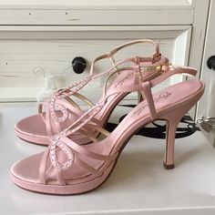 Metaphor Whitney Pink Sandals With Pink Crystals On Top. Beautiful Shoes For A Wedding Or Special Event With The Right ! Brand New, Never Worn! 3 1/4” Heels! Pink Elegant Heels, Shoes For A Wedding, Pink Chunky Heels, Pretty Heels, Fancy Heels, Heels Pink, Dr Shoes, Kawaii Shoes, Funky Shoes