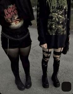 Thigh Highs And Shorts Outfit, Black Skirt Fishnet Outfit, Lazy Goth Outfits Summer, Gender Neutral Emo Outfits, Goth Mommy Aesthetic, Chill Goth Outfits, Goth Mom Aesthetic, Tradgoth Outfits, Winter Outfits Goth