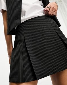 Skirt by ASOS DESIGN Part of a co-ord set Vest sold separately High rise Pleat detail Regular fit Skirts Design, Thrift Inspo, Pleated Mini Skirt, The Closet, Costume Design, Diy Fashion, A Line Skirts, Aesthetic Clothes, Pleated Skirt