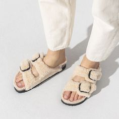 Birkenstock Big Buckle, Shearling Sandals, Birkenstock Arizona Big Buckle, Arizona Big Buckle, Women Shoes Flats, Birkenstock Styles, Birkenstock Style, Heels For Work, Work Flats