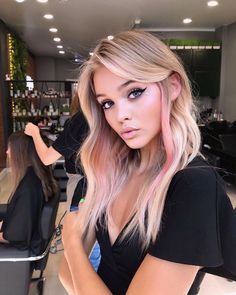 Fantasy Hair Color, Blonde Hair With Pink Highlights, Women Haircuts Long, Hair Colour Design, Medium Long Haircuts, Pink Ombre Hair, Light Pink Hair, Pink Blonde Hair