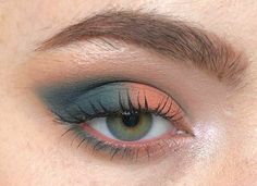 Prom Makeup Tutorial, Orange Eyeshadow, Blue Eyeliner, Eye Makeup Tips, Eye Makeup Art, Cut Crease, Gel Eyeliner, Travel Makeup, Eyeshadow Looks