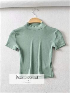 Sun-Imperial Material:COTTON Material:Spandex Sleeve Length(cm):Short Sleeve Style:REGULAR Fabric Type:JERSEY Pattern Type:Solid sun-imperialJK2004102 Clothing Length:Short Decoration:NONE Style:Casual Age:Ages 16-28 Years Old Collar:Turtleneck Size Table S : Shoulder 32cm(12.6") Bust 68-84cm(26.8"-33.1") Sleeve 12cm(4.7") Length 40cm(15.7") M : Shoulder 33cm(13") Bust 72-88cm(28.3"-34.6") Sleeve 13cm(5.1") Length 41cm(16.1") The size be measured by ourselves, error 1-3cm Sizing advice : Most it Fitted Green Trendy T-shirt, Green Stretch Trendy Tops, Green Stretch Casual Top, Green Fitted Casual T-shirt, Casual Fitted Green T-shirt, Basic Green Short Sleeve Top, Green Fitted Crew Neck Top, Green Stretch Short Sleeve Top, Fitted Green Crew Neck Top