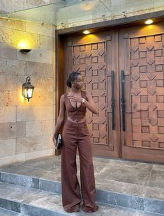 All Brown Outfit, Modest Dresses Fashion, Chic Dress Classy, Classy Outfits For Women, Modesty Outfits, Effortlessly Chic Outfits, Brown Outfit, Classy Dress Outfits, Looks Street Style