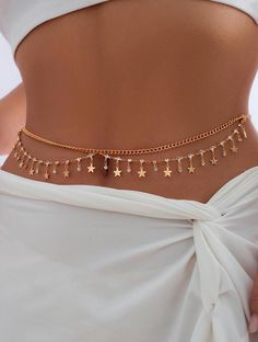 Gold Belly Chain This delicate Waist Chain adds a touch of elegance to your summer look. Perfect as a Christmas or Birthday gift, it's also a great accessory for beach days and festivals. Elevate your style with this twist on classic body jewelry - a versatile addition to your collection. Body Chain Fashion, Thigh Jewelry, Bar Stage, Fashionable Aesthetic, Nightclub Bar, Body Chains