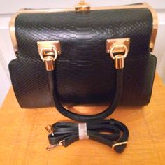 Never Worn (Never Used By Me). Loved It, But Ready To Rotate For Something New. Questions? Leave A Comment Below! Frye Bags, Tory Burch Purse, Laptop Tote Bag, Gucci Tote Bag, Laptop Bag For Women, Laptop Tote, Gucci Tote, Red Tote, Reversible Tote