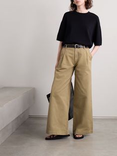 AGOLDE Daryl pleated cotton-twill wide-leg pants | NET-A-PORTER Beige Cotton Utility Wide Leg Pants, Utility Wide-leg Cotton Work Pants, Cotton Utility Style Wide-leg Pants, Agolde Leather Pants, Beige Wide-leg Utility Pants, Wide Leg Pants Outfit Work, Wide Leg Pants Outfit, 2024 Wishlist, Simple T Shirt