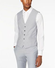 $149 International Concepts Men's GRAY FIT 5 BUTTON SUIT VEST WAISTCOAT L Description Put a picture-perfect polish on your stylish look with the sleek slim fit and crisp gray tone of this suit vest from I.N.C. International Concepts. A slim fit is cut with a narrower point-to-point shoulder measurement, higher armholes Matching pants and jacket sold separately Five-button closure Two front welt pockets Polyester/rayon Machine washable Imported Details Product is stained About Us We sell only 100 Spring Business Vest With Button Closure, Formal Button-up Vest, Grey Suit Vest, Mens Suits Modern, Grey Swimsuit, Macy Gray, Mexican Outfit, Tuxedo For Men, Men’s Suits