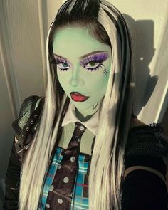 FRANK STEIN Frankenstein Makeup, Monster High Halloween Costumes, Monster High Makeup, Monster High Halloween, Monster High Cosplay, Monster High Costume, Monster Makeup, Creepy Halloween Makeup, Cute Halloween Makeup