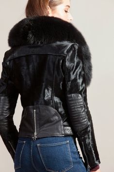 Starr Calfskin Leather Moto Jacket with Detachable Fox Fur Collar | Overland Fur Jacket Outfit Dressy, Fur Jacket Street Style, Fur Jacket Outfit, Amazing Craft Ideas, Fur Vests, Outfits Dressy, Outfit Street, Winter Attire, Jacket Outfit