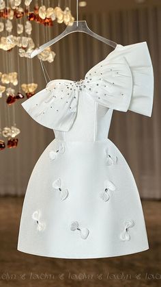 Make a statement in the H2017 - Chic White A-Line Empire Bowknot One Shoulder Short Homecoming Dress. Featuring an empire waistline and one shoulder bowknot design, this A-Line dress provides a unique and flattering silhouette. Crafted with lightweight white fabric, you'll be sure to make a statement. Empire Waistline, Short Homecoming Dress, Hello My Name Is, Market Place, Homecoming Dress, Etsy Jewelry, White Fabric, White Fabrics, You Happy