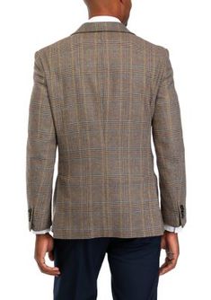 Cut in a modern fit, this handsome single-breasted sport coat from Biltmore is detailed with a notch lapel and all-over plaid print. | Biltmore Men's Single Breasted 2 Button Front Plaid Sport Coat, 40 Plaid Print, Coat Fashion, Sport Coat, Modern Fit, Single Breasted, Plaid, Mens Outfits