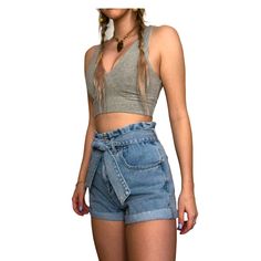 High Waisted Cinched Forever 21 Shorts! Gently Worn/ Brand New Condition. Removable Jean Tie, And Two Buttons Up The Front. Stretchy And Comfortable Waist Rise:11 Inches Waist:12 Inches 044 Casual Crop Top With Built-in Shorts, Trendy Short Crop Top For Day Out, Crop Top With Built-in High-waisted Shorts, Trendy Crop Top With Built-in Shorts For Spring, Trendy Forever 21 High-waisted Shorts, Spring Crop Top With Built-in High-waisted Shorts, Short Casual Crop Top For Summer, Forever 21 High-waist Jean Shorts With Built-in Shorts, Casual High-waisted Shorts By Forever 21