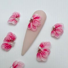 3D Nail Flowers - Pink Acrylic Flowers are Designed 100 % Handmade by Acrylic Powder. With the design underneath of the flowers, it helps to apply on the nail easily. How to apply 3D Acrylic Flowers on Nails: Flowers are handmade so it will sit nicely on your nail bed like it create it for you. Recommend using a bead of acrylic to adhere to your nails. Alternative is nail glue. Press and hold for a few seconds for it to stay in place. Top coat is necessary. To remove, use an cuticle nipper and c 3d Flower Nails Acrylics, Acrylic Flowers On Nails, Acrylic Nail Flowers, Thanksgiving Nails Simple, Thanksgiving Nail Colors, Simple Thanksgiving Nails, Flowers On Nails, 3d Acrylic Flowers, 3d Flower Nail Art