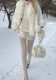 Winter Dress Aesthetic Vintage, White Cable Knit Tights Outfit, City Winter Aesthetic Outfit, Vail Colorado Winter Outfits Dinner, Classy Feminine Outfits Winter, Russian Winter Aesthetic Outfit, French Coquette Outfits, Cute Korean Fashion Winter, Angelic Aesthetic Outfit