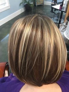 Base Color With Partial Highlights, Honey Blonde Hair On Short Hair, Smooth Bob, Brown Hair With Blonde Highlights, Pinterest Hair, Hair Color Highlights, Penteado Cabelo Curto, Ombre Hair Color