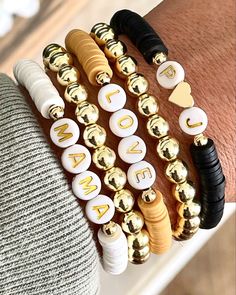 Heishi Bracelet Diy, Heishi Bracelet Ideas, Heishi Beads Necklace, Gold Ball Bracelet, Beaded Name Bracelet, Watch Charms, Word Bracelets, Sunshine Design, Heishi Bracelets