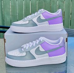 Brand New Custom Sneakers Each pair is unique Worldwide shipping Transforming ordinary into UNIQUE Before you purchase, please make sure that you choose your correct size! Sneakers Customized, Personalized Sneakers, Shoe Artwork, All White Sneakers, Air Force 1 Custom, Custom Air Force 1, Personalized Shoes, Air Force One, Leather Paint