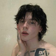 Eboy Tatts, Male Pjs, Eboy Hair, Grunge Haircut, Mens Haircuts Short Hair, Androgynous Hair, Spiked Hair, Hair Inspiration Short