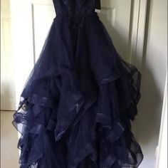 Basic Blacklabel Unworn Color: Navy Blue Victorian Style Wedding Dress, Sleevless Dress, Bridesmaid Dress Styles, Maxi Bridesmaid Dresses, Bow Detail Dress, Special Dresses, Fitted Skirt, Polo Dress, Event Dresses