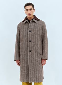 Rank coat in wool herringbone weave. Classic collar Front button fastening Long sleeves Side slip pockets Fully lined 100% Wool. Dry clean Color: Brown Code: 242-020219-9161-704 SKU: dvn0158001brn Our Products Are 100% Genuine. In All Cases We Stand By The Authenticity Of Every Product Sold On Our Site. Dries Van Noten Menswear, Herringbone Coat, Heavy Coat, Louis Vuitton Shoulder Bag, Dries Van Noten, Mens Outerwear, Outerwear Coats, Herringbone, Luxury Branding