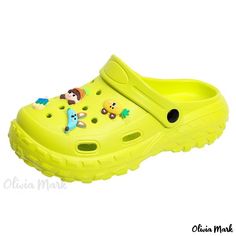 Olivia Mark - Stylish Cartoon-themed Platform Sandals with Breathable Design - Ideal for Outdoor Beachwear Outdoor Sandals, Beach Slippers, Wear Green, Beach Sandals, Outdoor Wear, Cartoon Design, Platform Sandals, Green Color, Green Colors