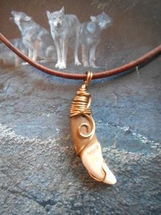 Fang Necklace, Necklace Leather, Ring Holder, Drop Earrings, Trending Outfits, Unique Jewelry, Handmade Gifts