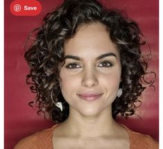 Wavy Lob Haircut, Wavy Layered Haircuts, Short Wavy Haircuts, Thick Wavy Hair, Wavy Lob, Hair Adviser, Wavy Haircuts