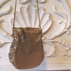 Vintage Gold Metal Mesh Crossbody Pouch Bag Purse Vintage Gold Metal Mesh Pouch. Expandable Brass Frame. Long Cross Body Chain One Interior Pocket 20” Drop On Chain Strap. Beautiful. Excellent Vintage Condition. No Issues. Beaded Crossbody Bag, Mesh Pouch, Brown Leather Crossbody Bag, Purse Vintage, Beaded Purses, Vintage Purse, Metal Mesh, Mini Crossbody Bag, Quilted Bag