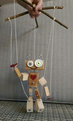 Art Puppet, Wood Log Crafts, Custom Puppets, Marionette Puppet, Puppet Crafts, Puppet Making, Kids Wood, Camping Crafts