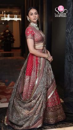 rakul preet hot saree Bride Lehenga, Banarasi Sari, Heavy Lehenga, Marriage Dress, Unique Blouse Designs, Unique Blouse, Indian Designer