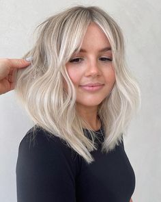 Long Fine Hair, Blonde Lob, Short Hairstyles Fine, Romantic Curls, Redken Shades Eq, Lob Hairstyle, Bob Hairstyles For Fine Hair, Haircuts For Fine Hair