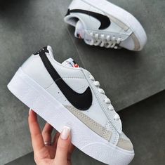 White Nike Platform Sneakers, Outfits Con Tennis, Tenis Nike Blazer Low Platform, Shoes Heels Classy, Heels Classy, Cute Sneakers