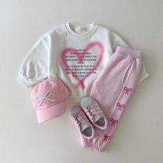 Cute Sweatshirt For Spring Playwear, Casual Spring Sweatshirt For Playwear, Pink Sweatshirt For Loungewear, Sweet Long Sleeve Cotton Sweatshirt, Cute Cotton Playwear Sweatshirt, Cute Cotton Sweatshirt For Playwear, Cute Cotton Sweatshirt, Cute Pink Cotton Sweatshirt, Playful Pink Cotton Sweatshirt