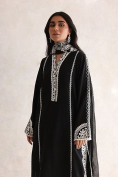 Estilo Hijab, Lace Suit, Casual Indian Fashion, Traditional Indian Outfits, Casual Wear Dress