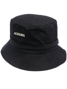 Le Bob Gadjo bucket hatLogo in silver-colored letters, back closure with knot and tone-on-tone stitching. Material: Cotton. Black colour.Washing instructionsHand washGender: WomenMaterial: COTTONColor: BlackMade in: MADAGASCAR|MGProduct ID: 77273 223AC0015001 74371*Import tax/duty will be calculated at checkout (If applicable) Jacquemus Le Bob Gadjo, Bucket Design, Bucket Hat Black, Confident Woman, Beachwear For Women, Design Silver, Ballet Flat Shoes, Pump Sandals, Ski Wear