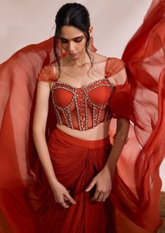 Orange Ignis Draped Sari Lehenga Drapes Styles, Corset Indo Western Outfit, Corset Traditional Dress, Corset Traditional Outfit, Corset Saree Look, Indian Corset Outfit, Designer Fitted Pre-draped Saree For Wedding, Corset Outfit Indian, Elegant Embellished Sets With Fitted Bodice