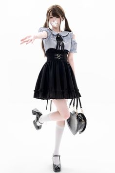 This price is for a skirt only, others are not included.  Skirt     	 		 			Size 			S 			M 			L 			XL 		 		 			Waist 			63 			67 			71 			75 		 		 			Full Length 			50 			51 			52 			53 		 		 			Hem Circumference 			520 			536 			552 			568 Japanese Clothing, Jirai Kei, Punk Dress, Kawaii Fashion Outfits, Japanese Outfits, Blouse Length, Lolita Dress, Black Ruffle, Kawaii Fashion