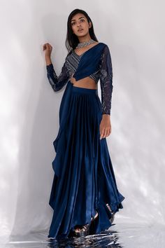 Lehnga Top Designs Latest, Lehenga Designs Modern, Stylish Dress Designs For Wedding, Unique Indo Western Outfits For Women, Pleated Lehenga, Satin Embroidery, Indo Western Dress, Indian Dresses Traditional, Traditional Indian Outfits